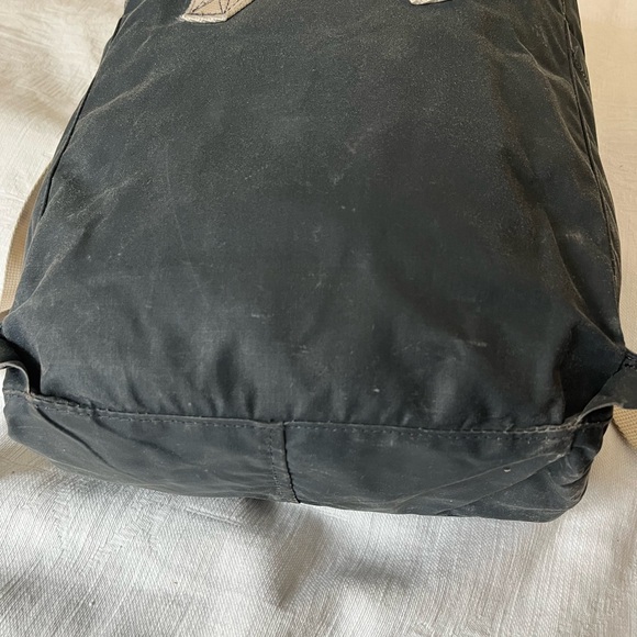 Fjallraven Backpack - Picture 3 of 7